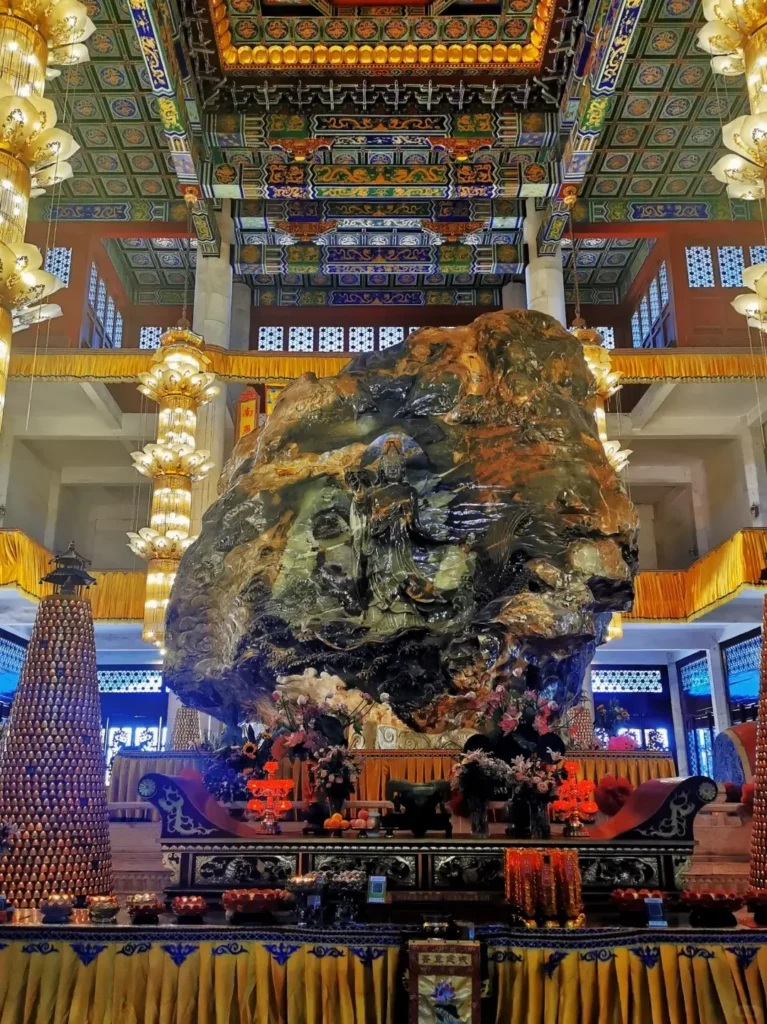 Admiring the Jade Buddha is a key part of any Anshan itinerary and a highlight in this expert Anshan travel guide.
Anshan travel guide
Things to do in Anshan
Anshan attractions
Anshan itinerary
Qianshan National Park
Jade Buddha Palace
Tanggangzi