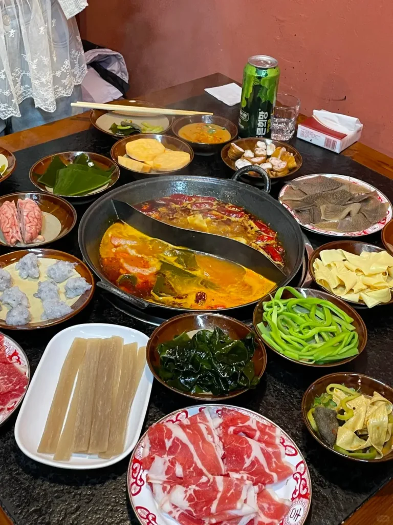 Baicheng travel guide
Things to do in Baicheng
Baicheng attractions
Baicheng itinerary
Momoge National Nature Reserve
Xianghai
Siberian Cranes
Chengsijiazi Ancient City
Taonan Spicy Hot Pot