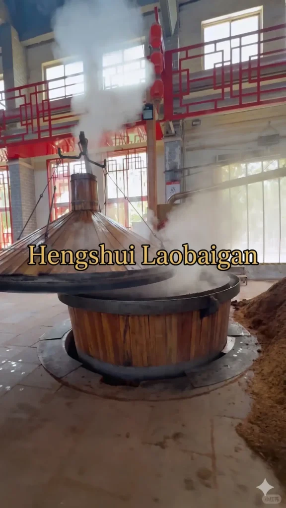 Hengshui travel guide
Things to do in Hengshui
Hengshui attractions
Hengshui itinerary
Hengshui Lake
Inside-painted snuff bottles
