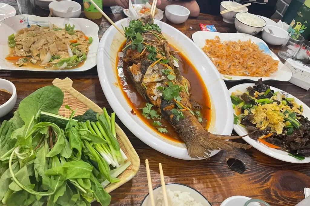 Songyuan travel guide
Things to do in Songyuan
Songyuan attractions
Songyuan itinerary
Chagan Lake
Winter Fishing
Qianguo Grassland
Longhua Temple
Chagan Lake Fathead Fish