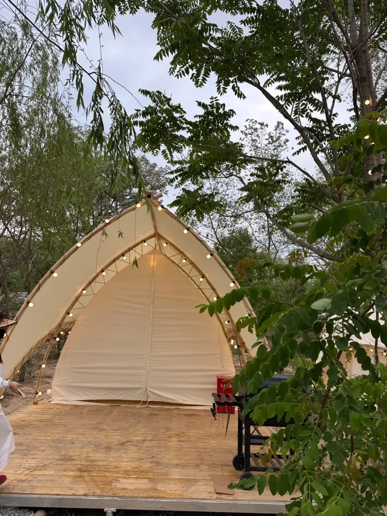 Bird watching at Hengshui Lake is one of the top things to do in Hengshui.
Hengshui travel guide
Things to do in Hengshui
Hengshui attractions
Hengshui itinerary
Hengshui Lake
Inside-painted snuff bottles