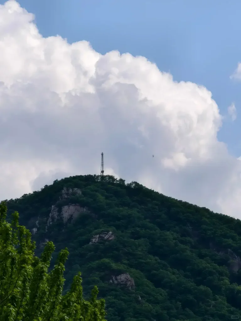 Exploring Xiangya Mountain is a key part of any Tieling itinerary and a highlight in this expert Tieling travel guide.
Tieling travel guide
Things to do in Tieling
Tieling attractions
Tieling itinerary
Xiangya Mountain
Diaobingshan Steam Locomotives
Northeast Folk Culture