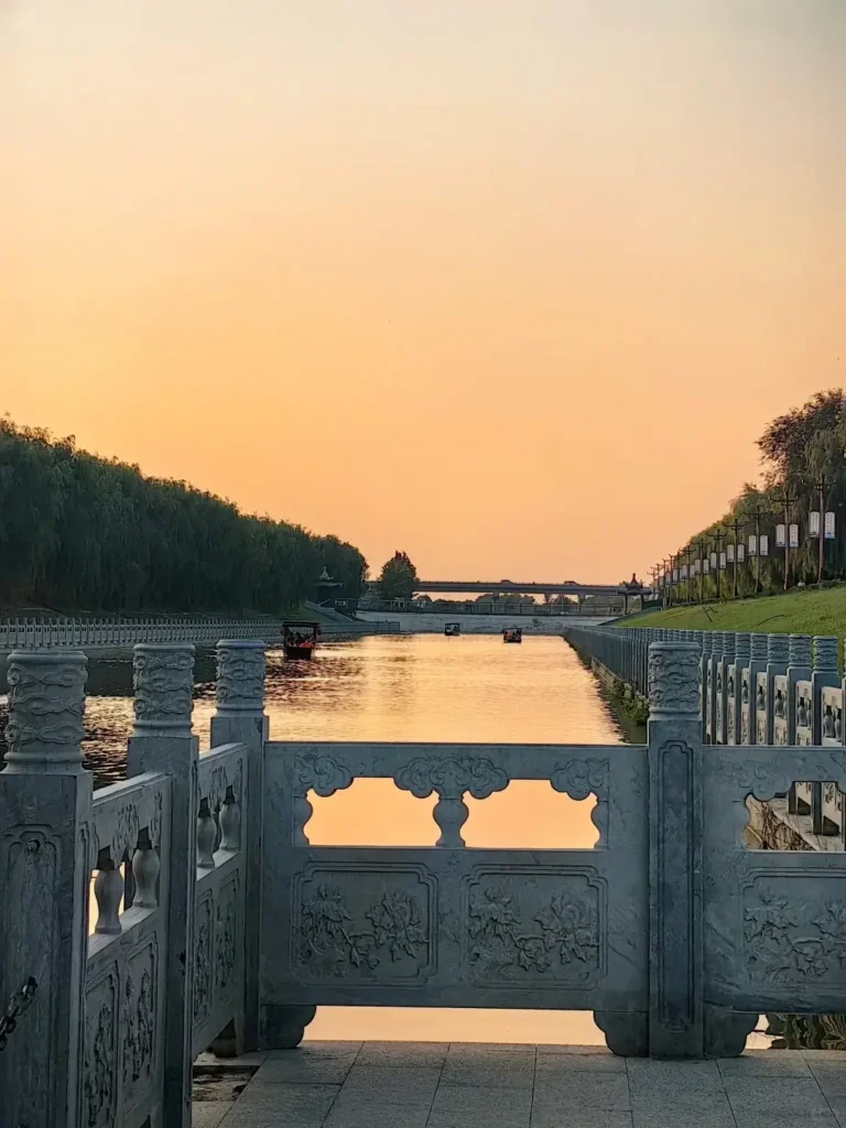 Walking across the historic Zhaozhou Bridge to discover the top Shijiazhuang attractions.
Shijiazhuang travel guide
Things to do in Shijiazhuang
Shijiazhuang attractions
Shjiazhuang itinerary
Zhengding Ancient City
Cangyan Mountain