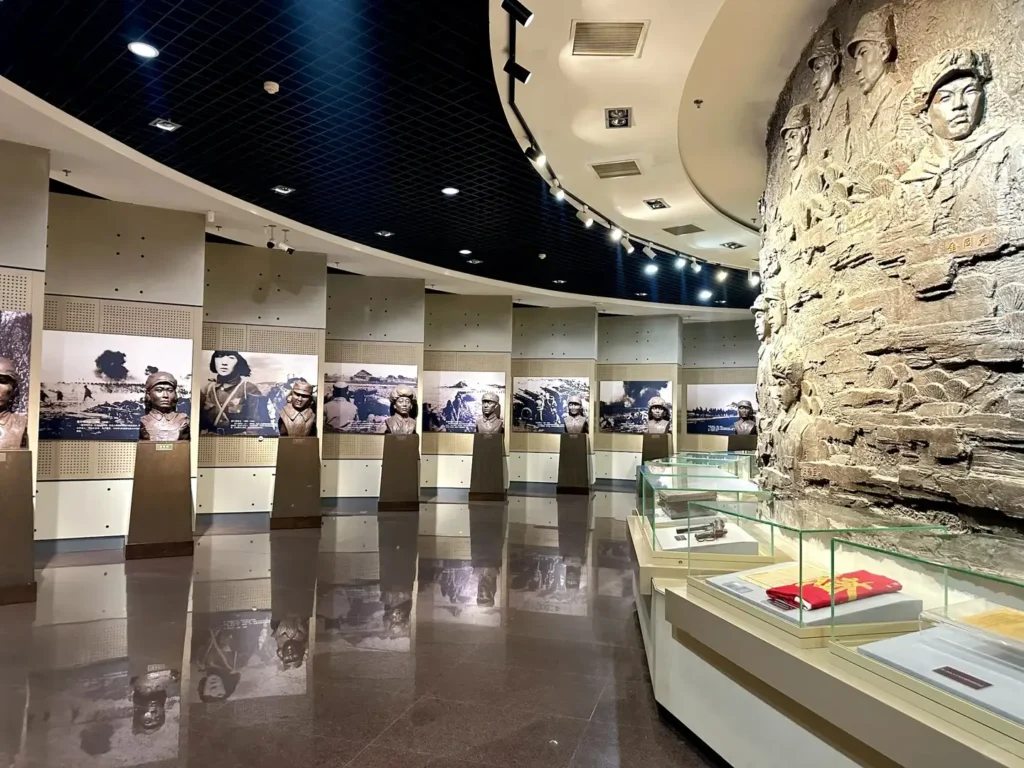 Jinzhou travel guide
Things to do in JJinzhou
Jinzhou attractions
Jinzhou itinerary
Bijia Mountain
Jinzhou Barbecue
Liaoshen Campaign