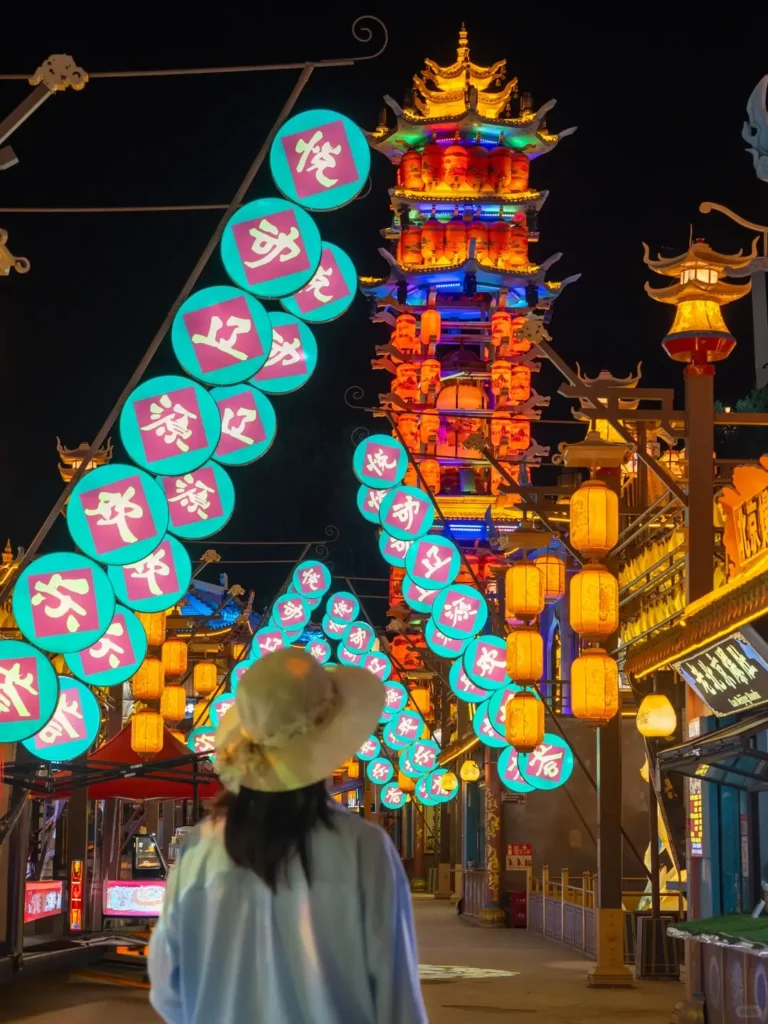 Liaoyuan travel guide.
Liaoyuan travel guide
Things to do in Liaoyuan
Liaoyuan attractions
Liaoyuan itinerary
Sika Deer
Pipa Museum
Dongfeng Royal Deer Park
Longshou Mountain