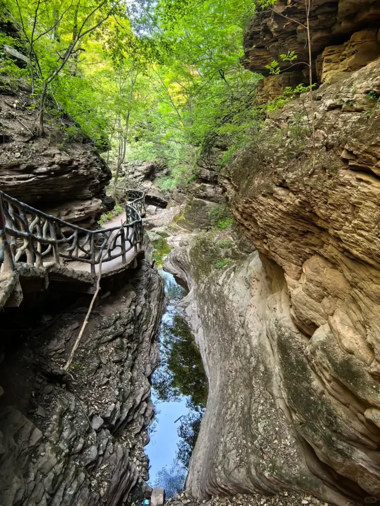 Hiking the Xingtai Grand Canyon is one of the top things to do in Xingtai.
Xingtai travel guide
Things to do in Xingtai
Xingtai attractions
Xingtai itinerary
Xingtai Grand Canyon
Tianhe Mountain