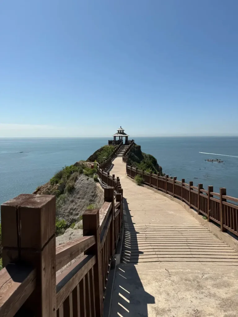 Liaoning travel guide
Things to do in Liaoning
Liaoning attractions
Liaoning itinerary
Shenyang Imperial Palace
Panjin Red Beach
Bijia Mountain (Penholder Mountain)