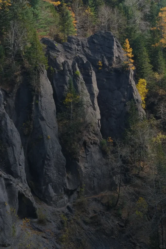 Exploring the Grand Canyon is a key part of any Baishan itinerary and a highlight in this expert Baishan travel guide.
Baishan travel guide
things to do in Baishan
Baishan itinerary
Changbai Mountain hike
Tianchi Heavenly Lake
Lushuihe hot springs
Jilin primeval forest