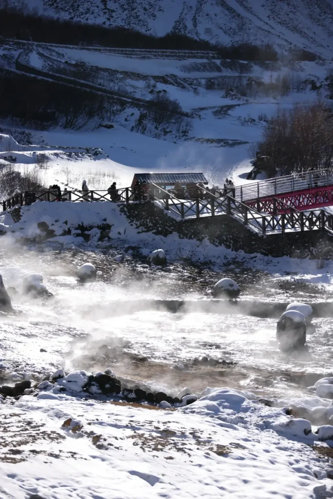 Visiting Changbai Mountain is one of the top things to do in Baishan outlined in this Baishan travel guide.
Baishan travel guide
things to do in Baishan
Baishan itinerary
Changbai Mountain hike
Tianchi Heavenly Lake
Lushuihe hot springs
Jilin primeval forest