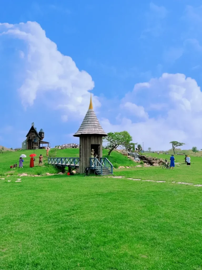 Fuxin travel guide
Things to do in Fuxin
Fuxin attractions
Fuxin itinerary
Fuxin Agate
Haitang Mountain
Ruiying Temple