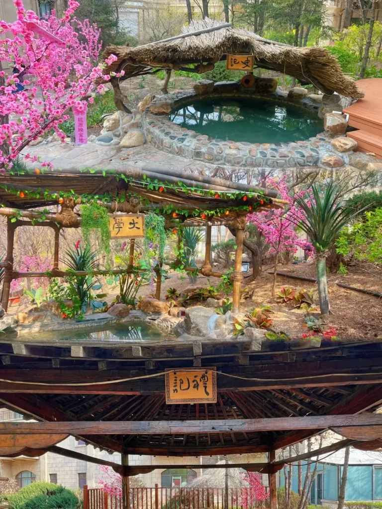Fuxin travel guide
Things to do in Fuxin
Fuxin attractions
Fuxin itinerary
Fuxin Agate
Haitang Mountain
Ruiying Temple