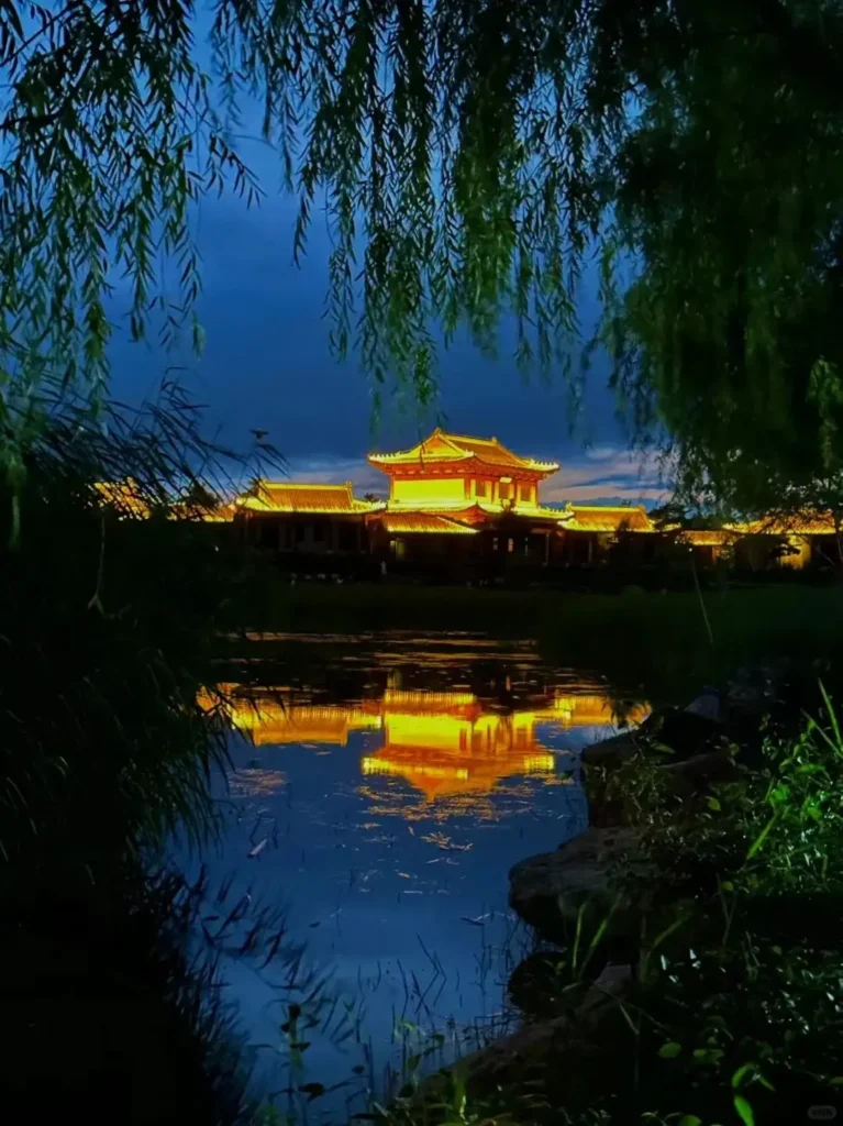 Fuxin travel guide
Things to do in Fuxin
Fuxin attractions
Fuxin itinerary
Fuxin Agate
Haitang Mountain
Ruiying Temple