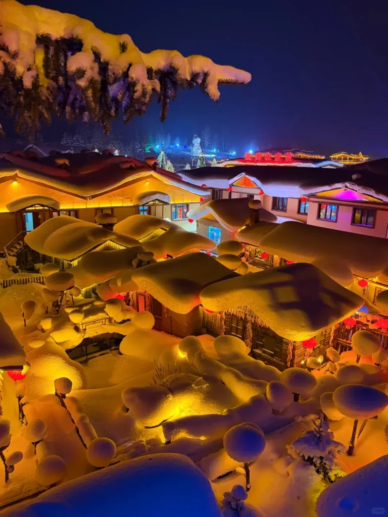 Explore the fairy-tale winter wonderland during your Heilongjiang itinerary.
Heilongjiang travel guide
things to do in Heilongjiang
Heilongjiang itinerary
Harbin Ice and Snow World
Wudalianchi geopark
Sino-Russian border
Mohe Arctic Village
Zhalong Nature Reserve