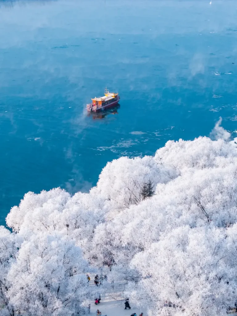 Jilin travel guide
Things to do in Jilin
Jilin attractions
Jilin itinerary
Changbai Mountain
Changchun
Wusong (Rime) Island