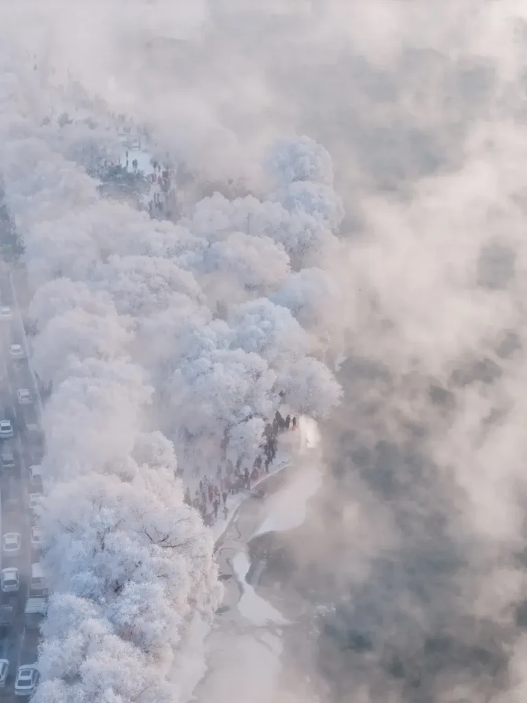 Witnessing the rime ice is one of the top things to do in Jilin City outlined in this Jilin City travel guide.
Jilin City travel guide
things to do in Jilin City
Jilin City itinerary
Jilin rime ice
Wusong Dao
Vanke Songhua Lake ski resort
Manchu copper hot pot