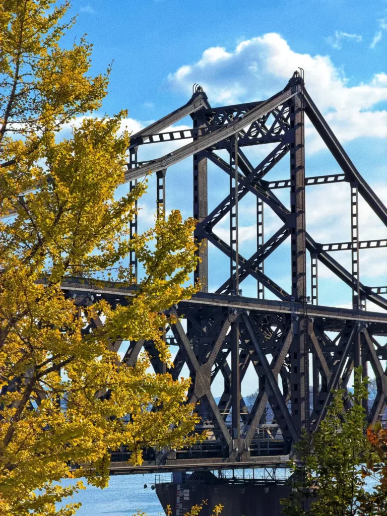 Visiting the Yalu River Broken Bridge is one of the top things to do in Dandong outlined in this Dandong travel guide.
Dandong travel guide
Things to do in Dandong
Dandong attractions
Dandong itinerary
Yalu River
Tiger Mountain Great Wall
North Korea border