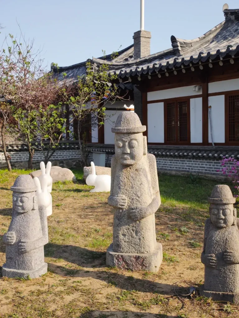 Yanbian travel guide
things to do in Yanbian
Yanbian itinerary
Yanji travel
North Korea border tour China
Korean-Chinese cuisine
Dragon Tiger Tower